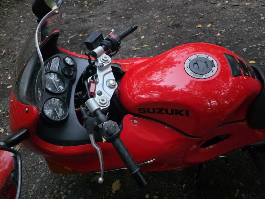 сузукі катана 600