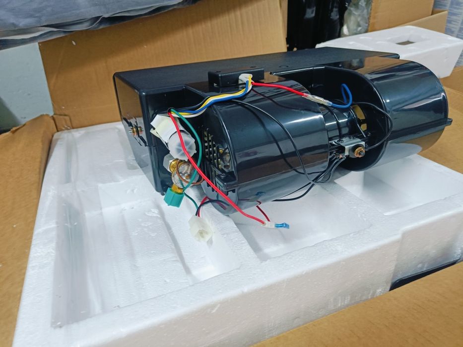 Klimatyzacja do kombajnu ciągnika uniwersalna 12v