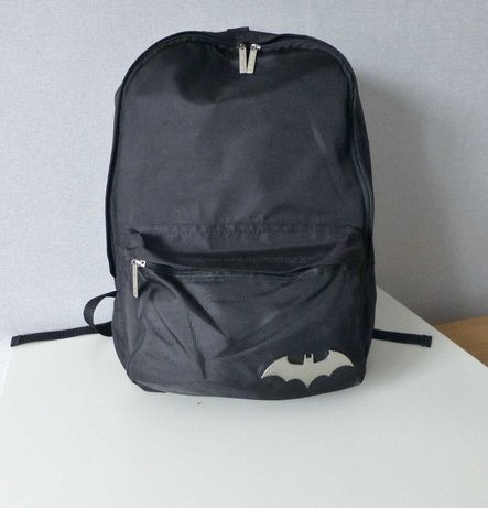Lekki plecak DC Comics Batman metalowe logo