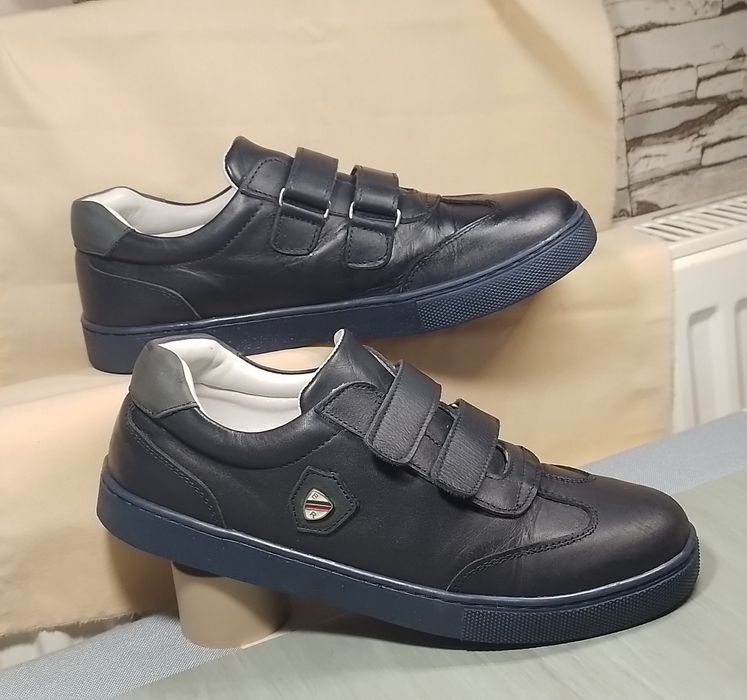 Кросовки шкіряні р.38