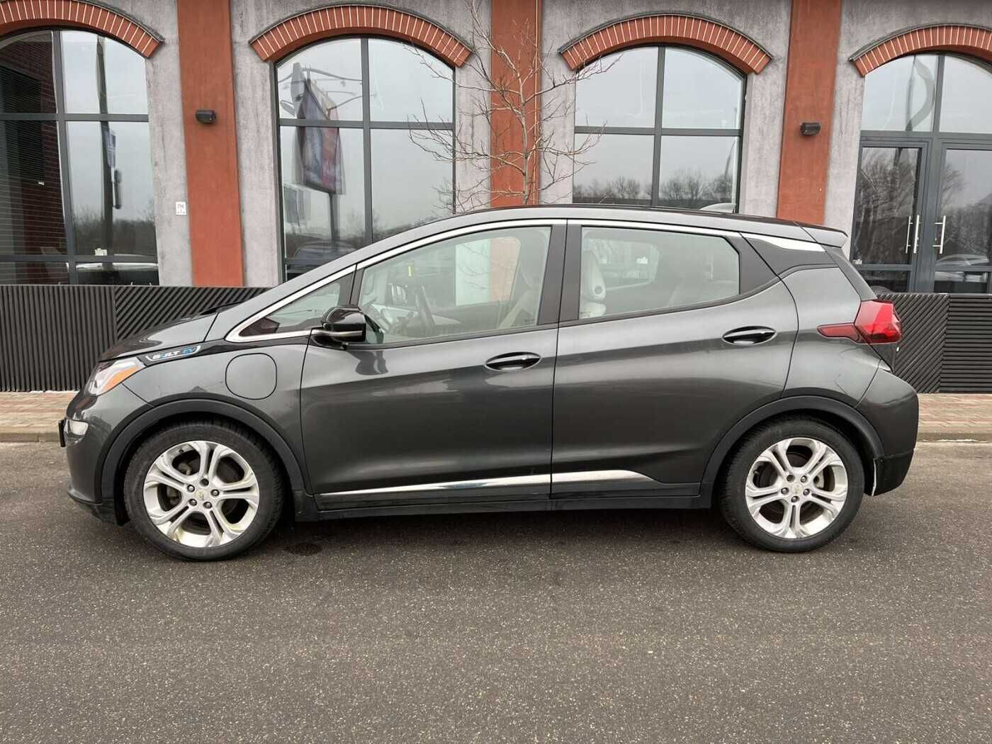 Chevrolet Bolt I, 2017  450 км