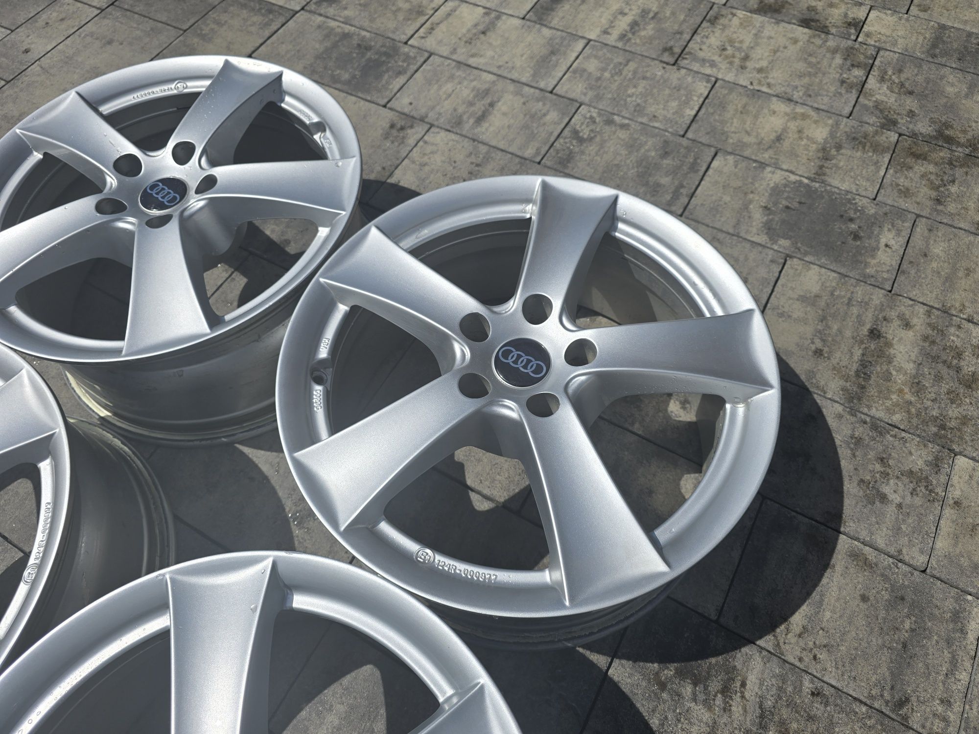 Felgi  17" 5x112 ET27 Audi A4 B8 B7 B6 A6 C5 C6 Q5 Q3 A5 VW Passat