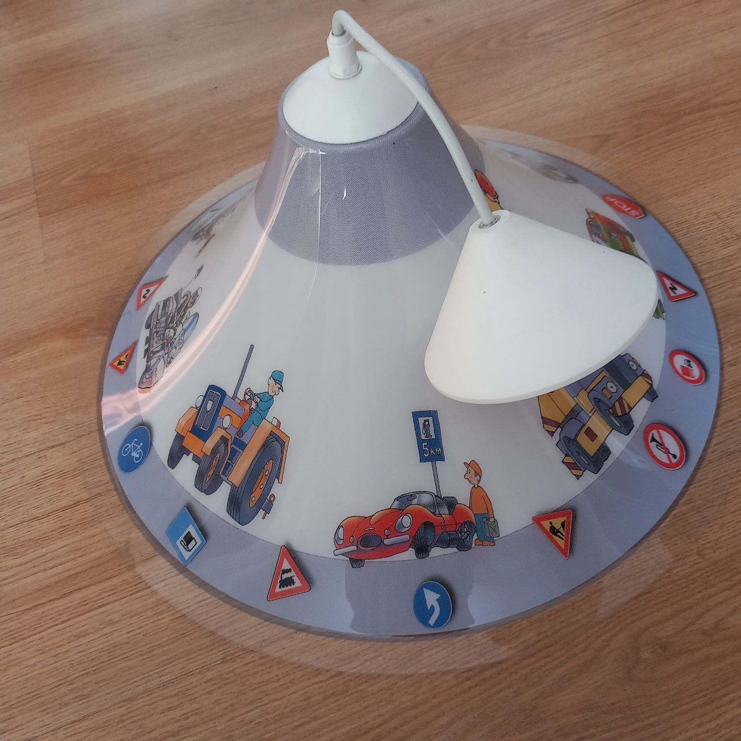 Lampa dla chłopca.