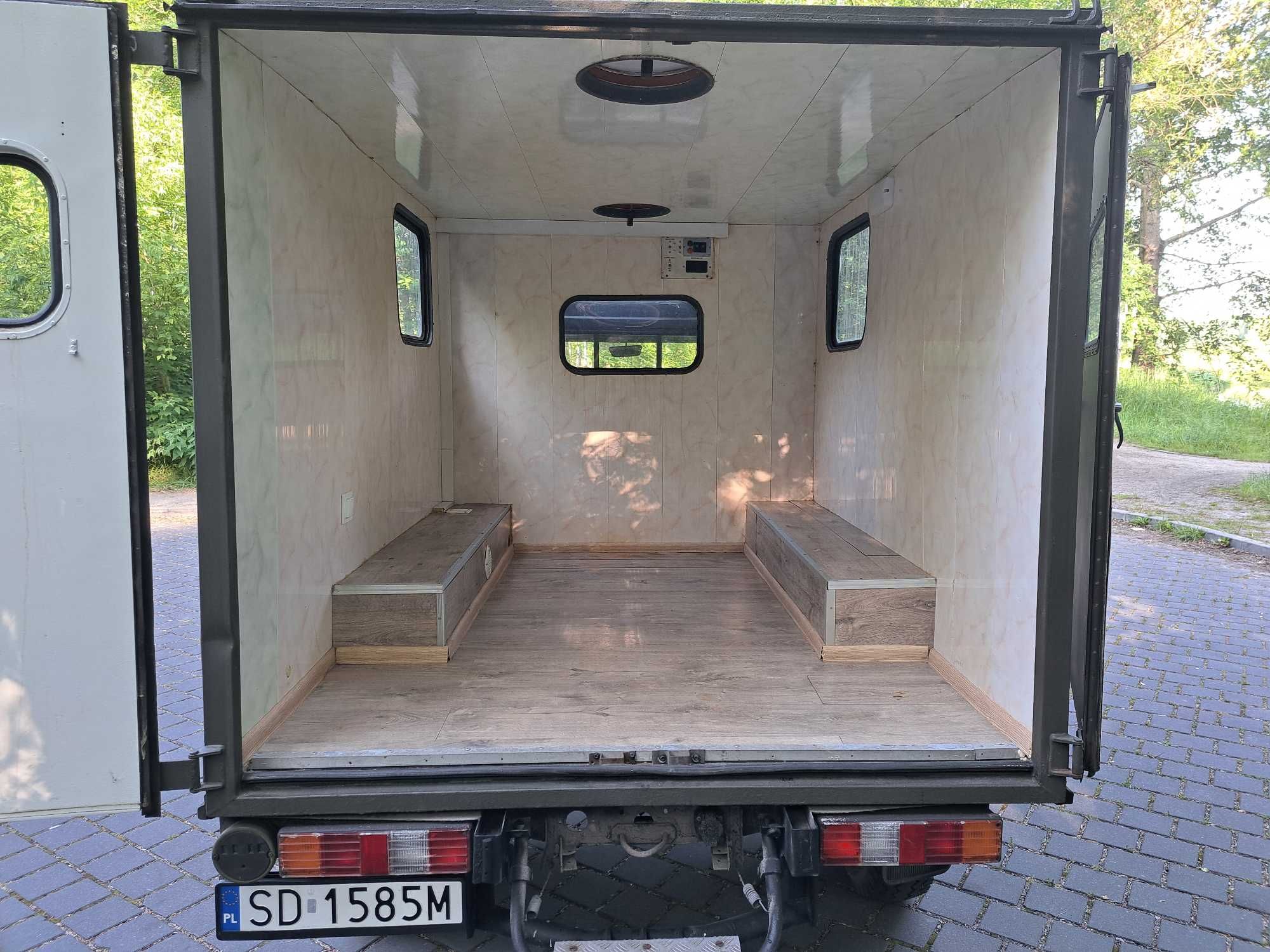 TARPAN  HONKER  1,5 benzyna  sanitarka  zamiana