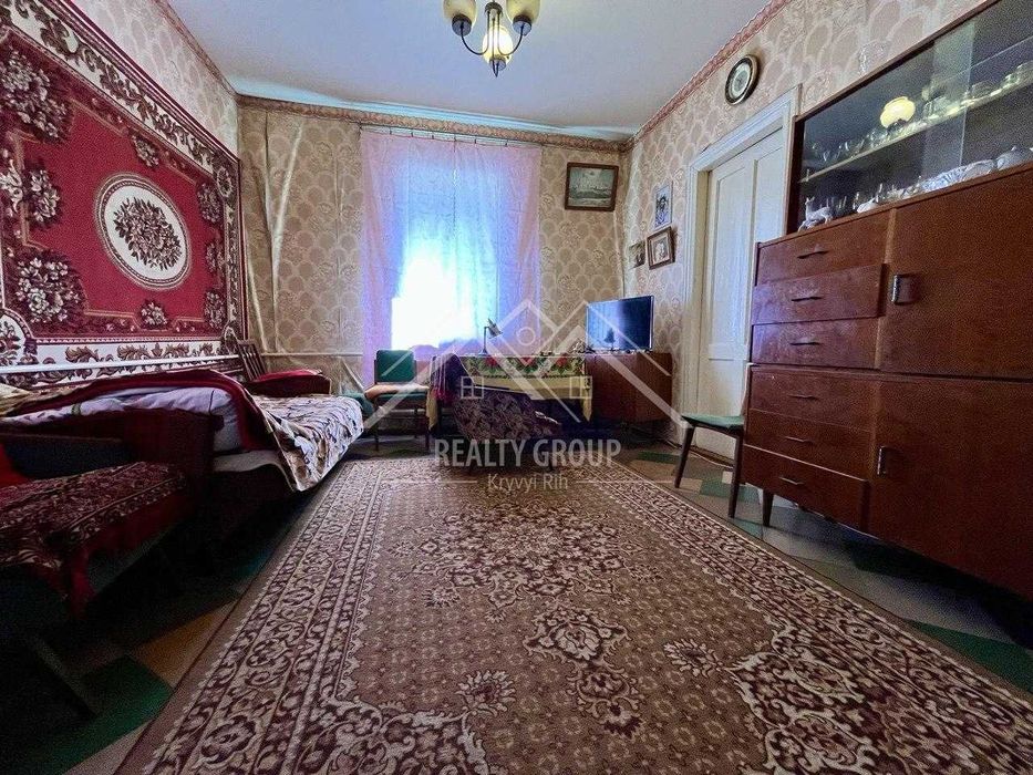 Продаж  просторого будинку Універмаг 44 квартал