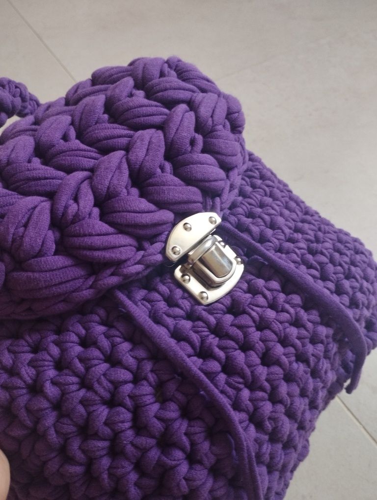 Piękny pleciony makramowy boho plecak