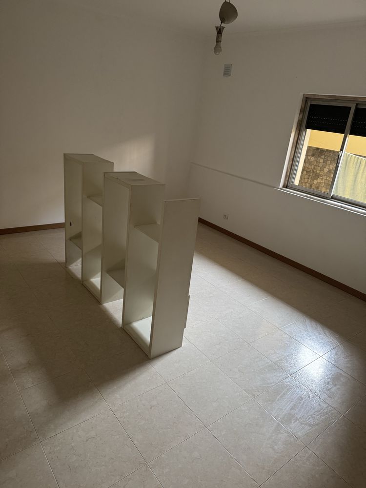 Alugo quarto em odivelas