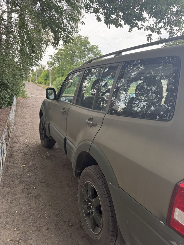Продам MITSUBISHI  pajero wagon 2