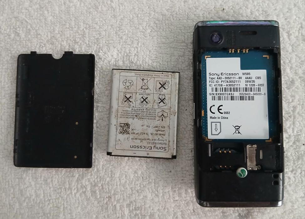 Sony Ericsson Antigo Modelo W595