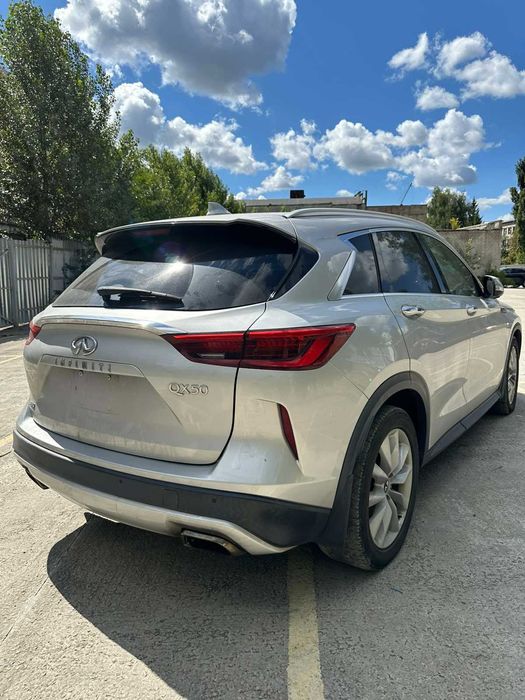 Ляда крышка багажника Інфініті  infiniti Qx50 qx55 infiniti