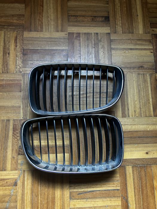 Grelhas frontais bmw serie 1