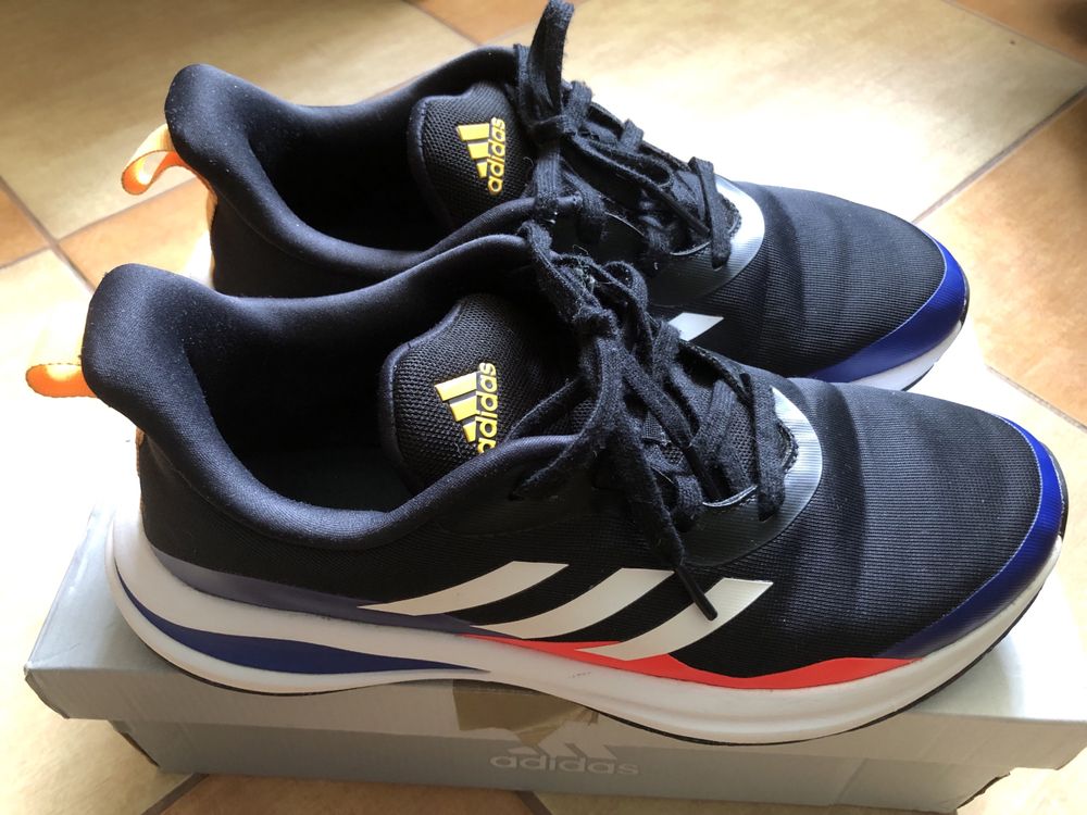 Adidasy r. 40 (25,5)