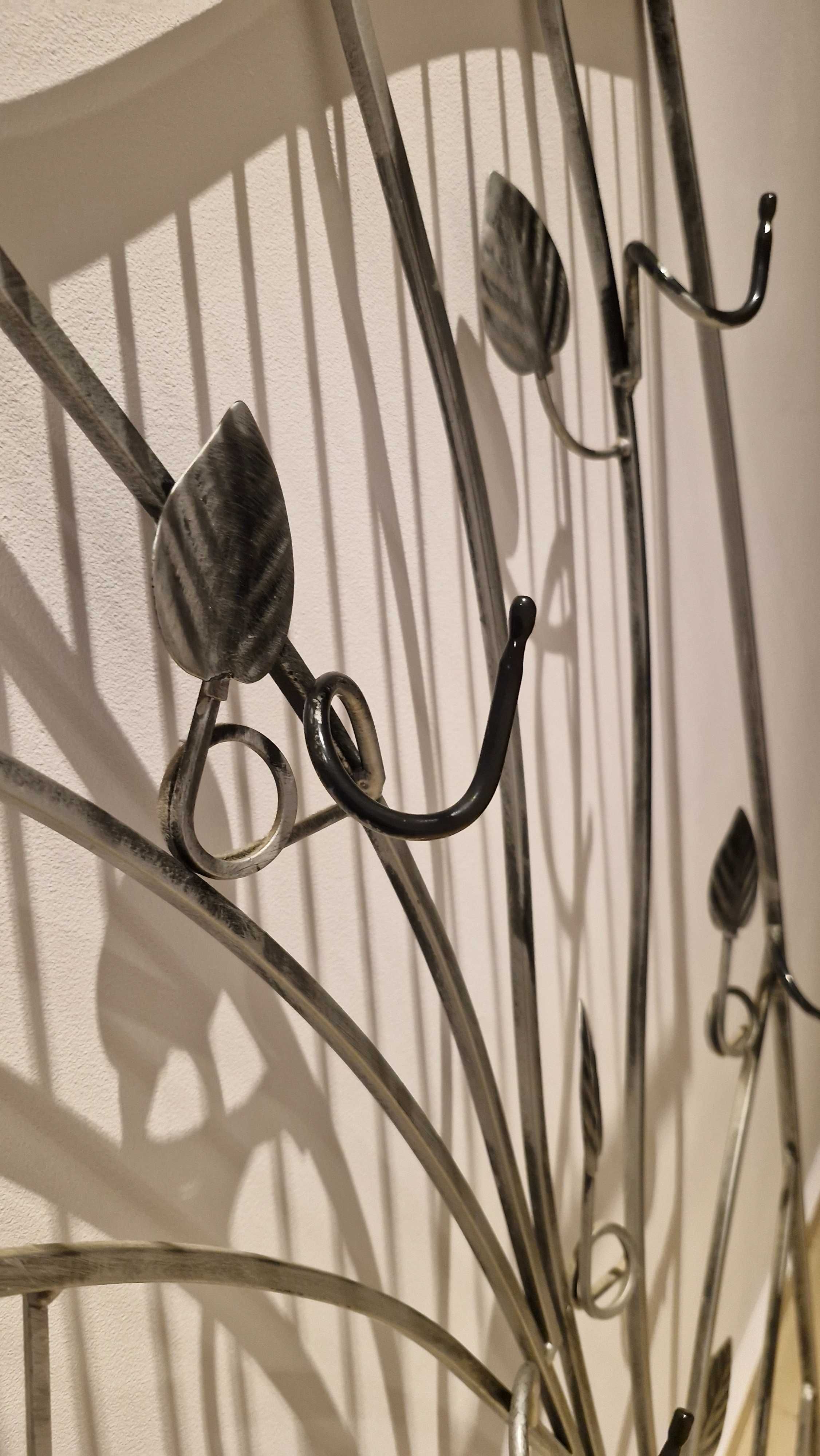 Wieszak na ubrania metal duży srebrny wiszący loft stal
