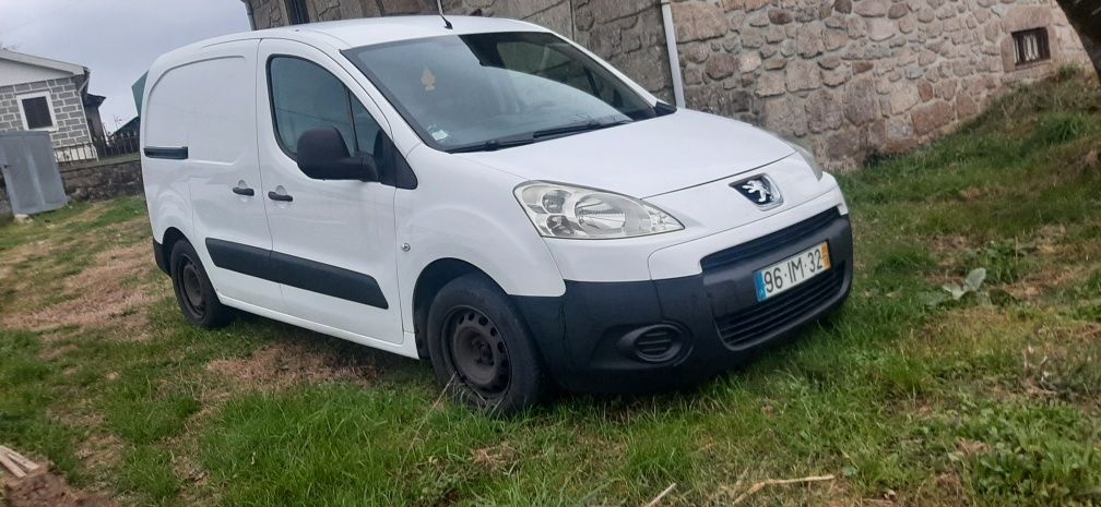 Pegeot partner de fins de 2009 2l