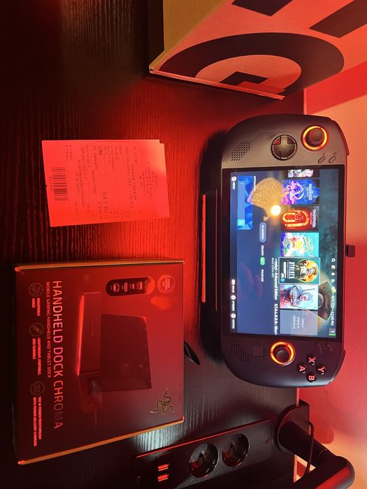 Lenovo Legion Go S (Z1 Extreme/SteamOS) + Dock Razer