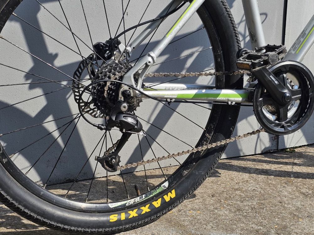 Фірмовий велосипед GT на RockShox та дисковой гидравліці