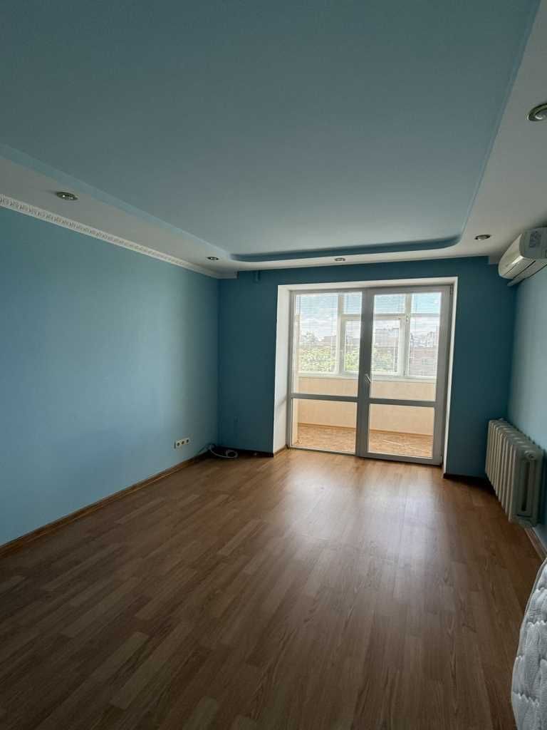 3к квартира з ремонтом, в цеглі, КОТЕЛ, кімнати роздільні, ТРЦ Київ