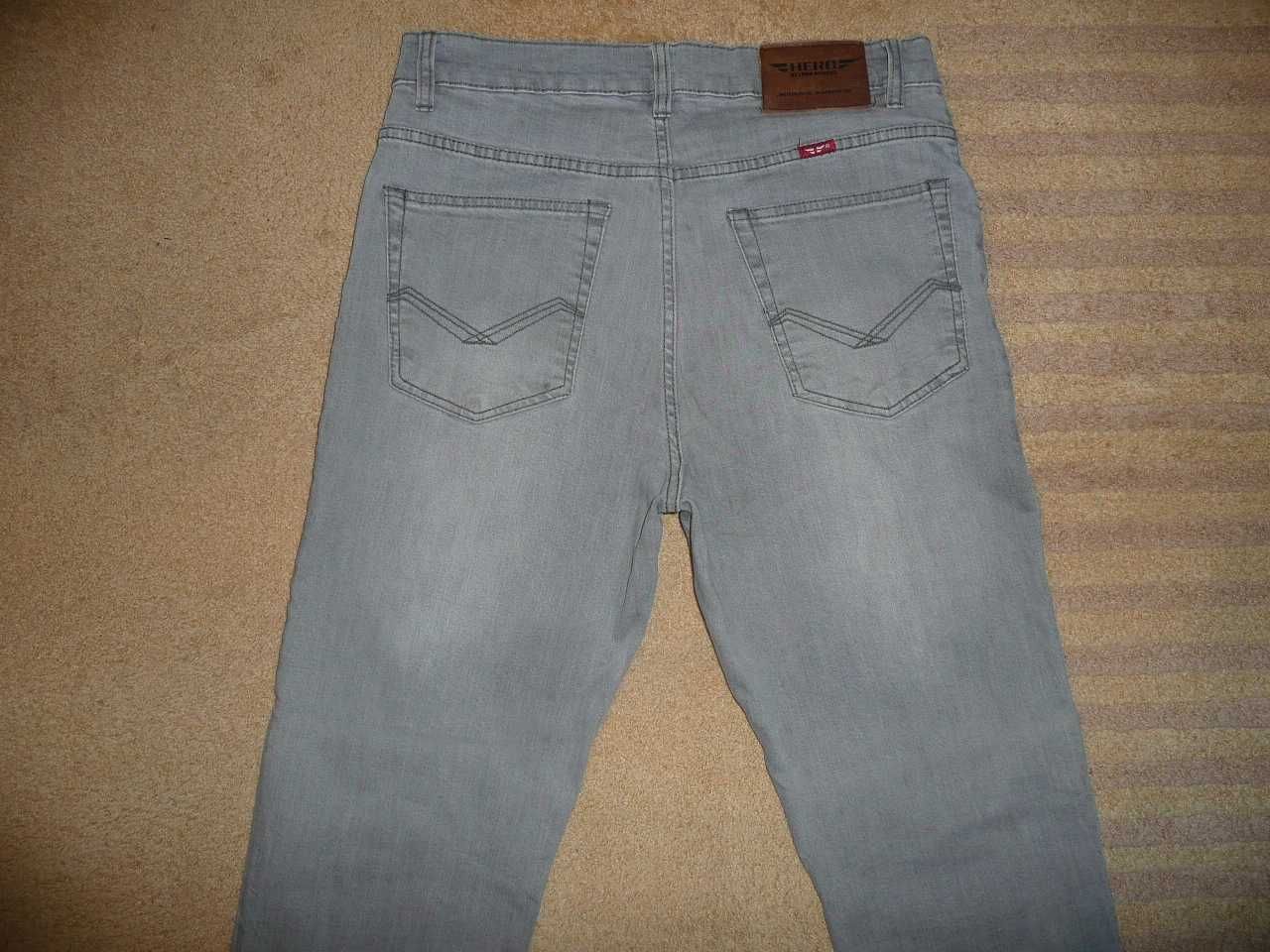 Spodnie dżinsy HERO W34/L32=45/106cm jeansy