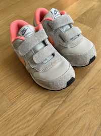 Кросовочки Nike для дитини