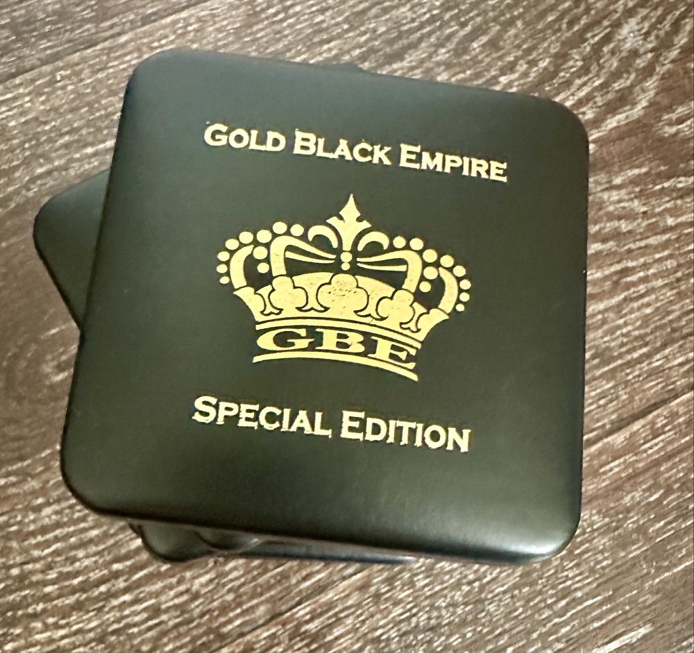 Монеты 1oz 0.999 серебро серия Gold Black Empire Special Edition