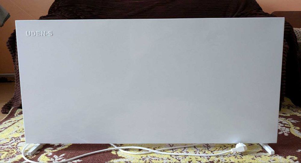 Радіатор UDEN-700 universal енергозберігаючий обігрівач