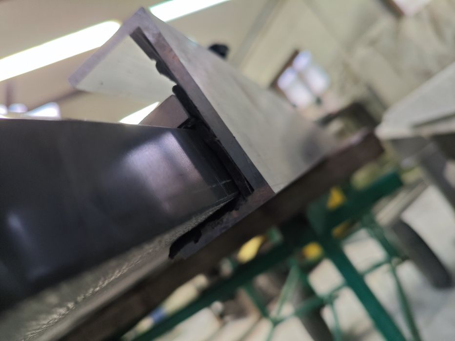 Profil, listwa, ceownik aluminiowy, szyna transportowa blatów granit