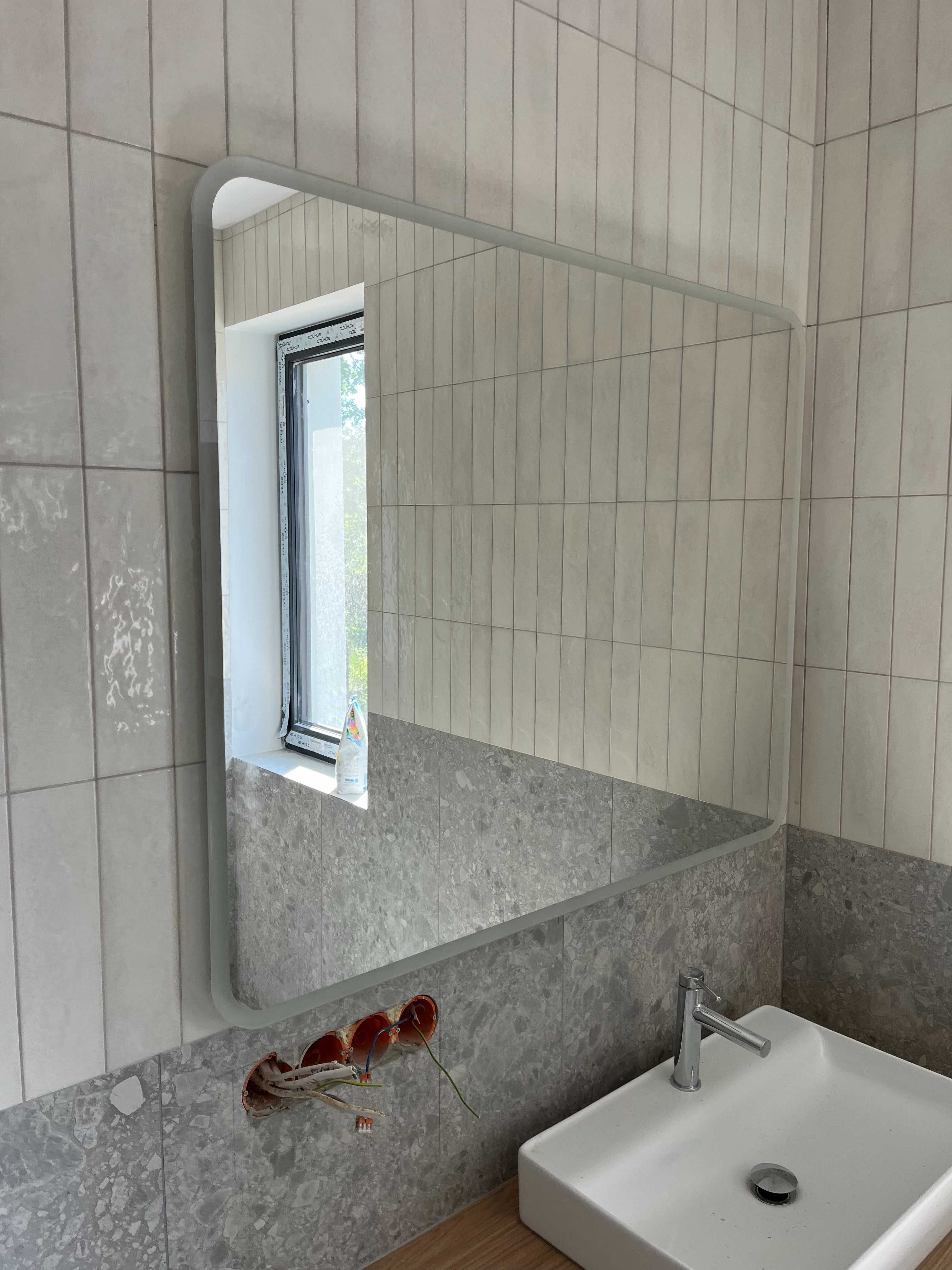 Lustro łazienkowe LED marki ALASTA Monaco - szer. 110 cm, wys. 90 cm