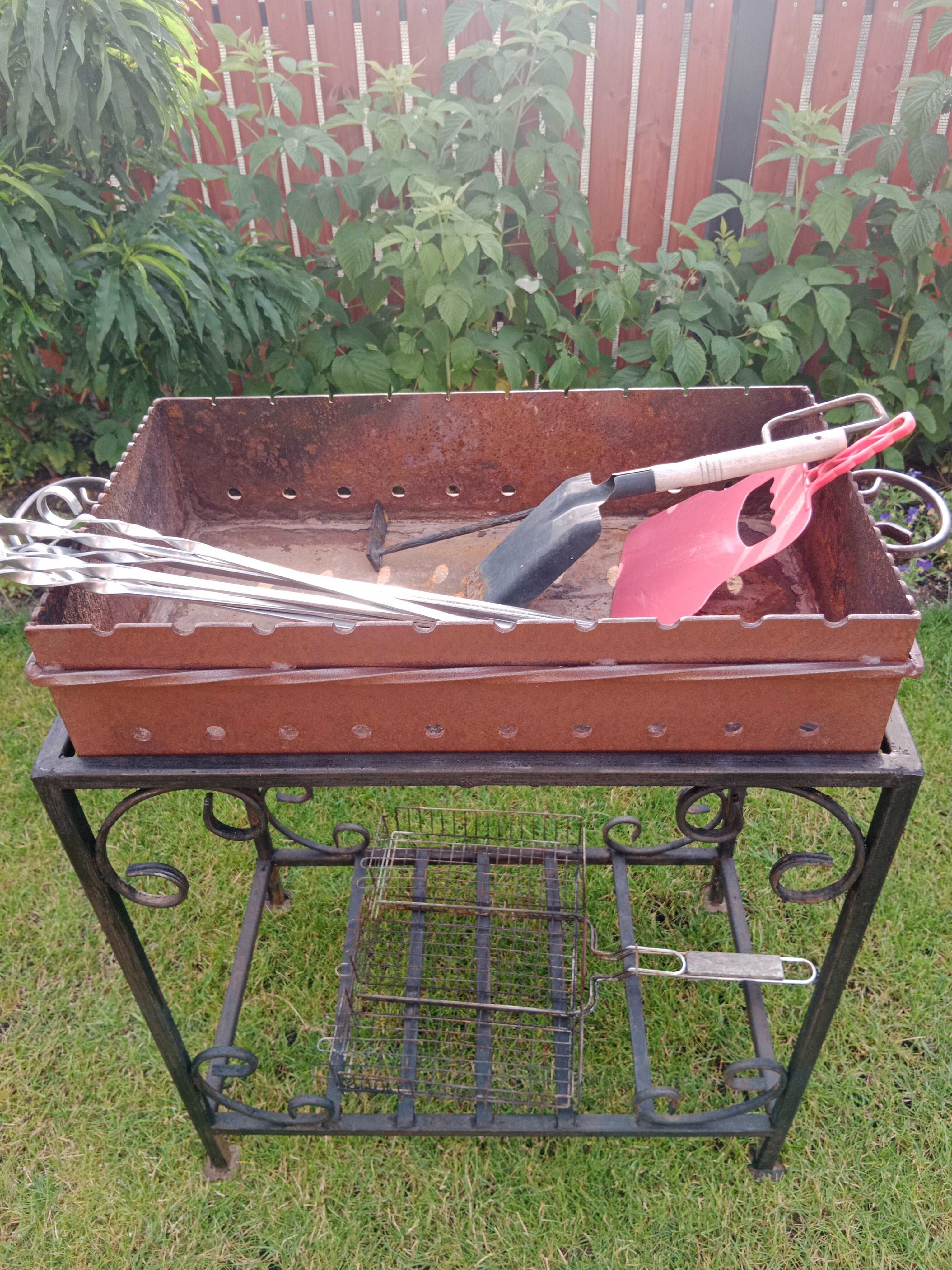 Sprzedam mangal 65x35x15 (grill węglowy)