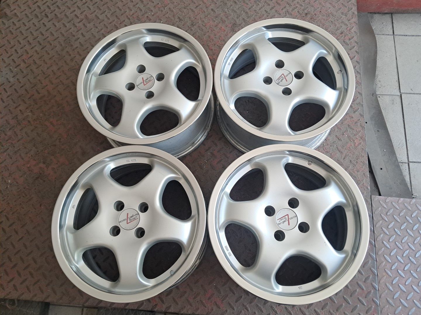 Alufelgi 16 4x100 Polerka Rant VW Toyota Renault