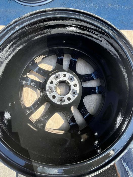 Goauto диски гарні на BMW T5 T6 VW 5/120 r17 et40 7,5j dia72,6 віваро