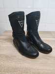 Botas Dainese
Tamanho 41
R TRQ Tour
Goretex 
Excelente estado 
Possibi