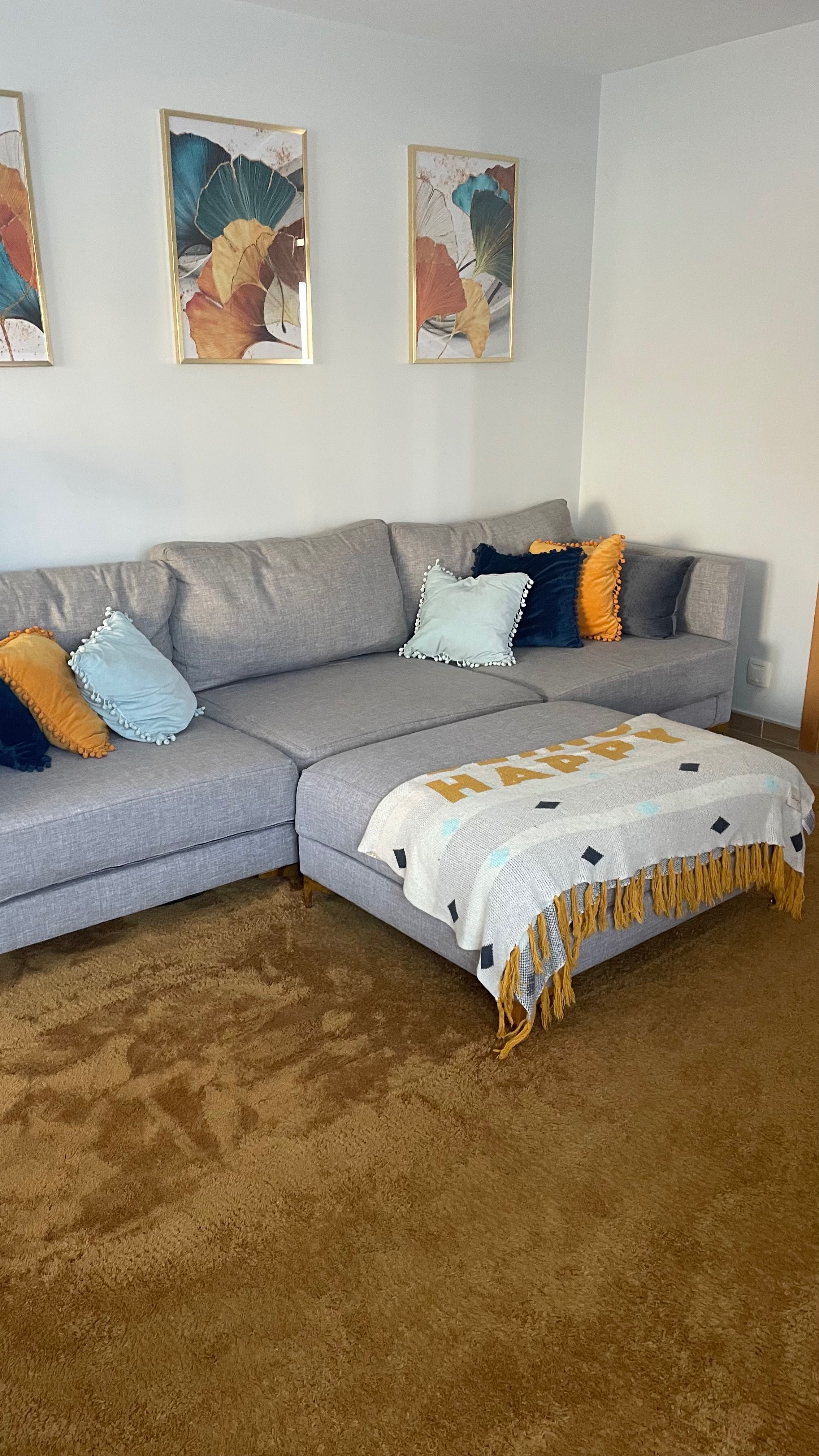 Sofá com chaise long