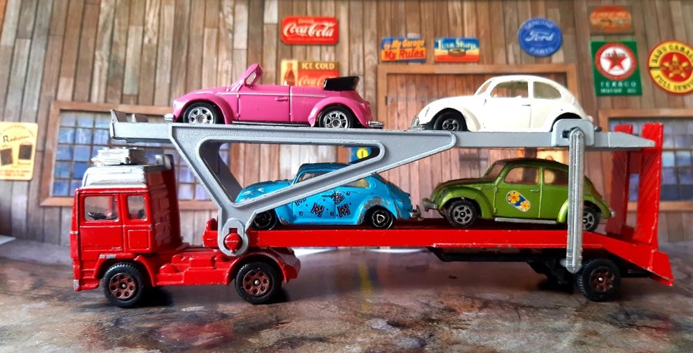 Volvo Car Transporter Corgi Juniors