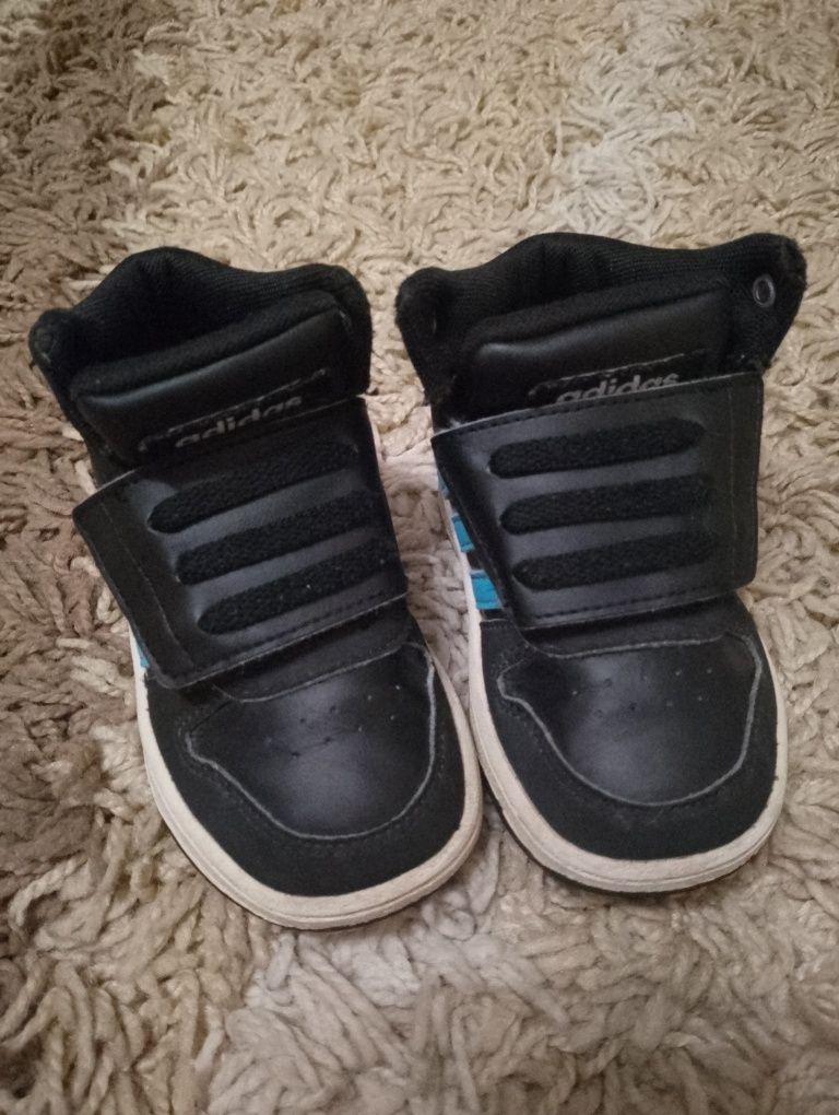 Buty adidas 22 chłopiec