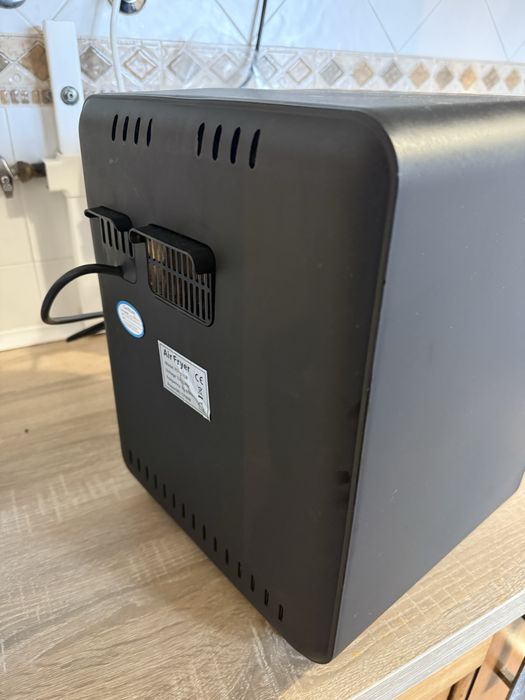 Air fryer pouco usada