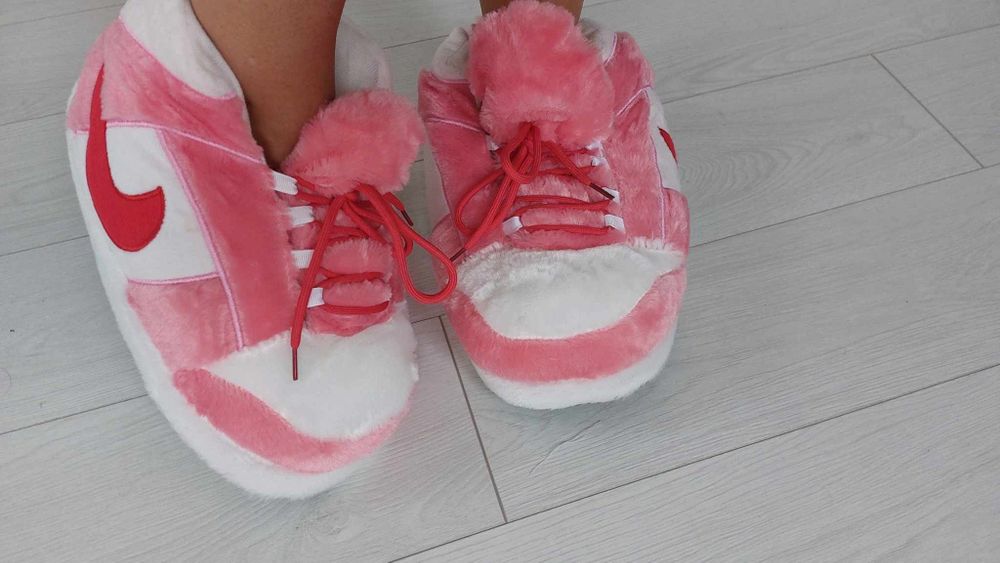 Pluszowe Kapcie Hit 2024  One Size 36-44