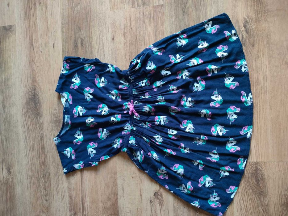 Sukienka z jednorożcami H&M 8-9 lat