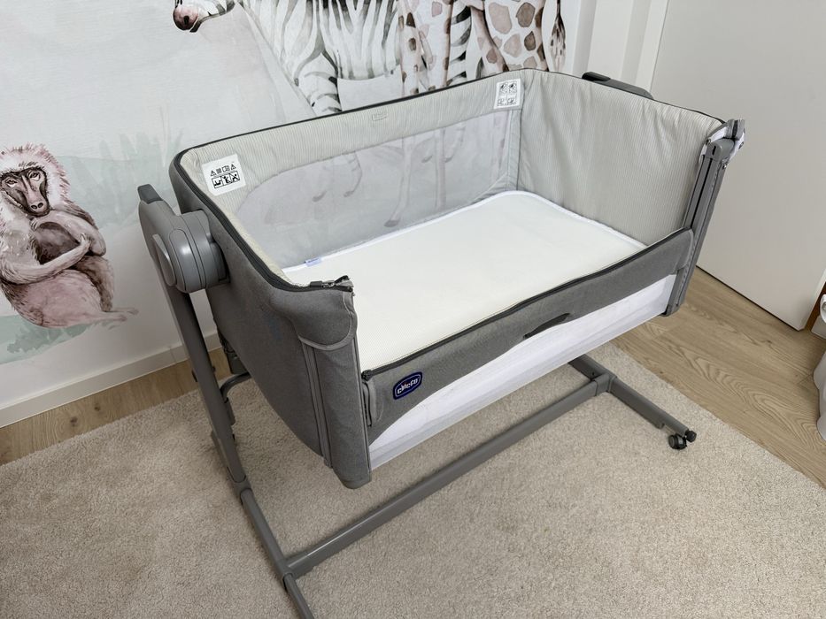 Chicco next2me magic, szare