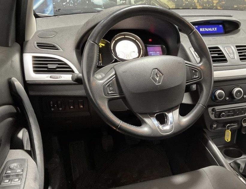 Renault Megane Dynamique S 110cv Nacional