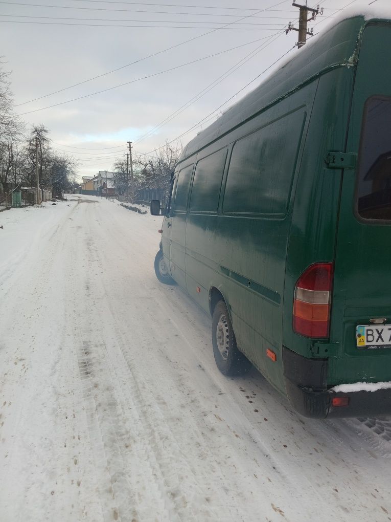 Продам Mercedes-Benz 208