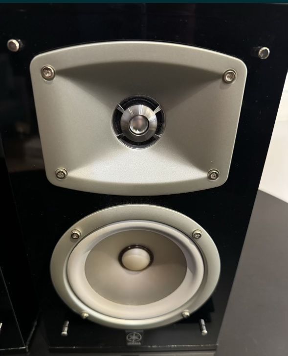 Kolumny głośnikowe Yamaha NS-333