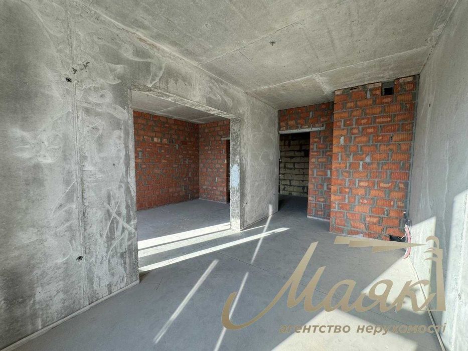 Продажа 2-к квартиры 72м2, ЖК Владимирский, Антоновича, Центр.