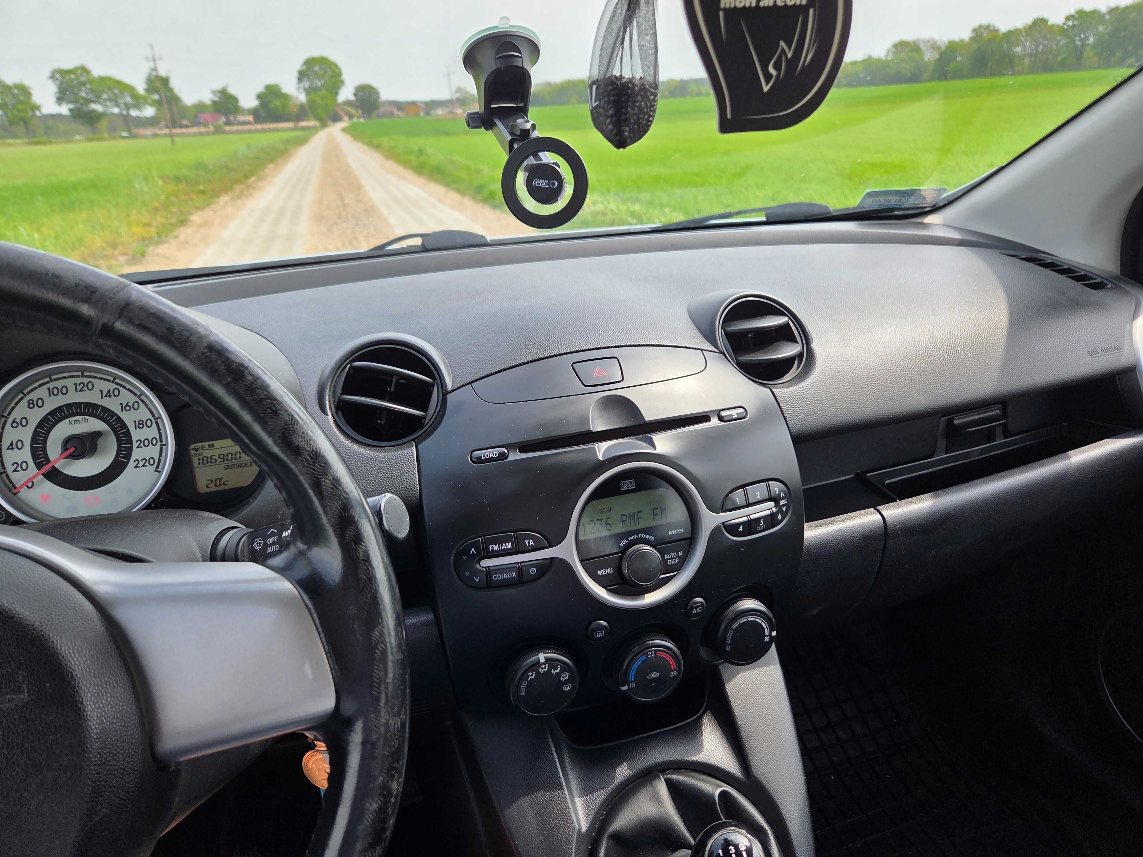 Mazda 2 1.3 benzyna od osoby prywatnej, zadbana