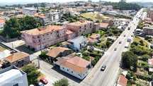 Apartamento T3 c/ Varandas, Lugar Garagem & 3 Frentes - Mozelos, Santa