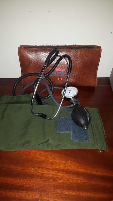 tensiómetro pessoal, com pouco uso