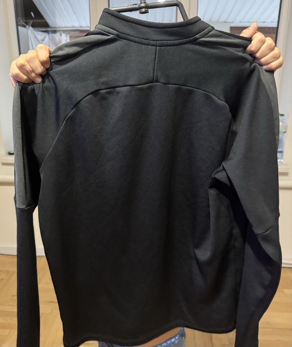 Продам кофту Nike