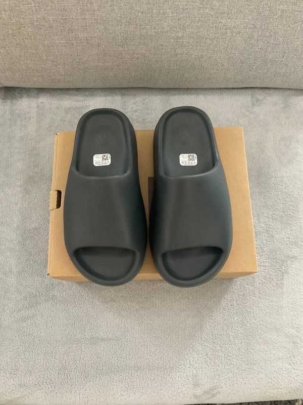 Adidas YeezySlide_Black Nowe damskie Klapki 39