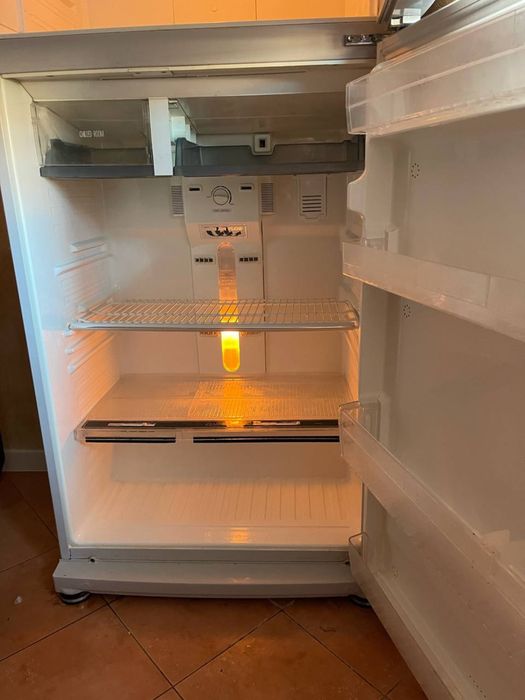 Холодильник Samsung SR-558DV — отличный рабочий вариант!