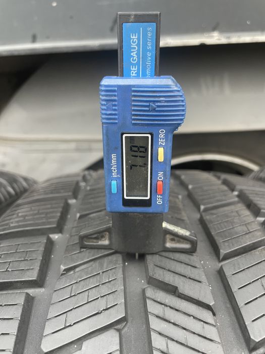 Продаю зимние шыны 255-50 R19 Pirelli