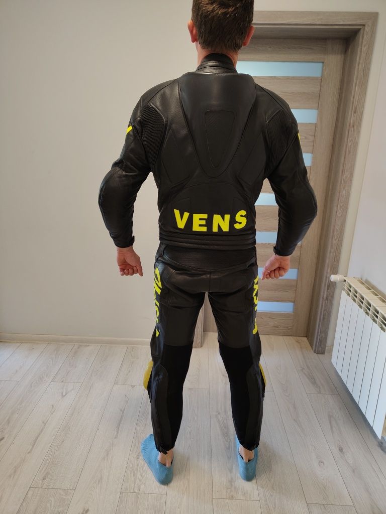 Kombinezon motocyklowy